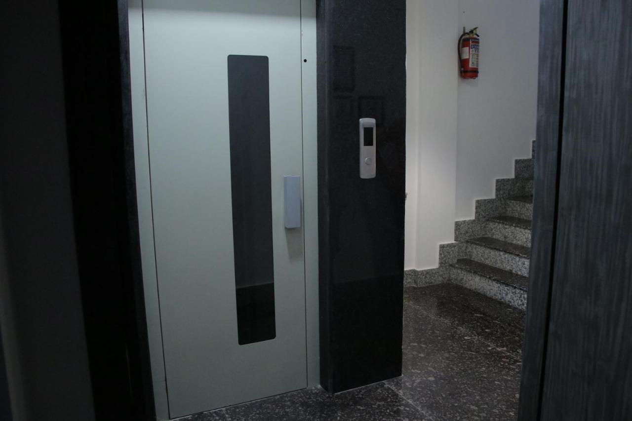 La Cresta Inn Колката Екстериор снимка